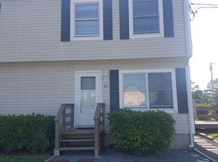 63 Dawn Marie Dr, Portsmouth, RI 02871