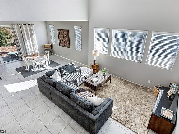 4th image of 7104 Whispering Falls Dr