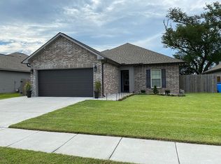 202 Ashton Oaks Ln, Luling, LA 70070