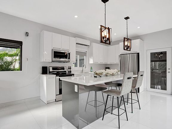 5th image of 295 N Cortez Drive #295