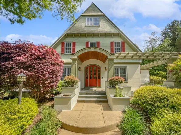 11001 Live Oak Dr, Midlothian, VA 23113