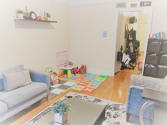 3rd image of 1115 45th Ave APT 3B