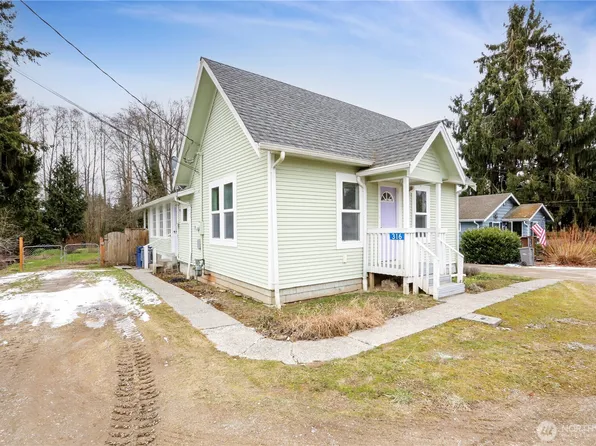 316 Ferry Street, Burlington, WA 98233