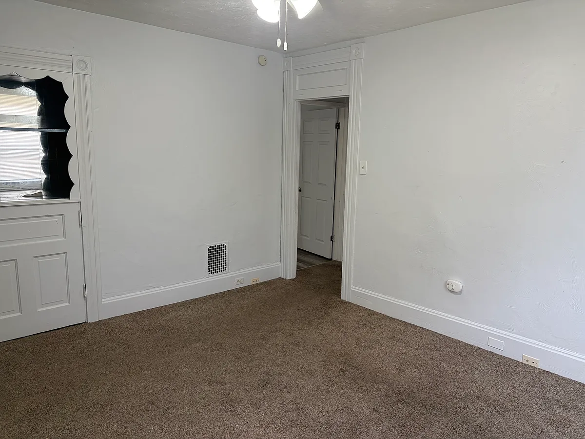 Building Photo - 108 Fisk Ave #2