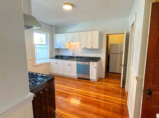4 Lester Pl APT 1, Jamaica Plain, MA 02130