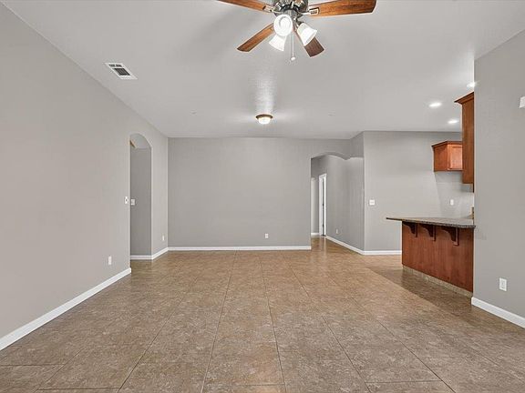 4th image of 750 Celaya Way