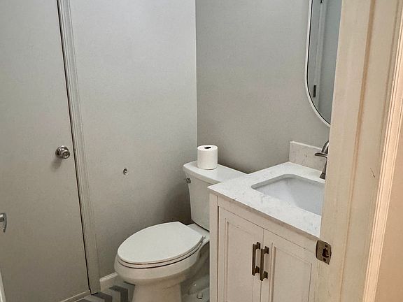 downstairs half bathroom