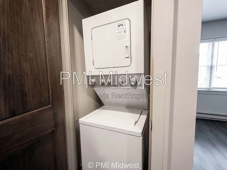 Priscilla Apartments — Photo 21