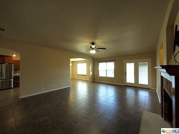 2nd image of 505 W Libra Dr