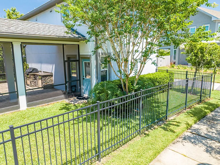 8393 Laureate Blvd — Photo 2