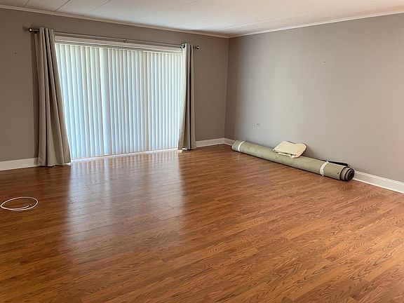 3rd image of 2800 Maple Ave APT 36A