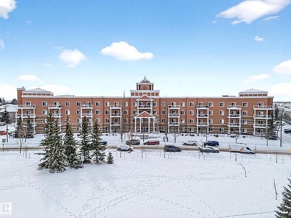 3rd image of 263 Macewan Rd SW #434