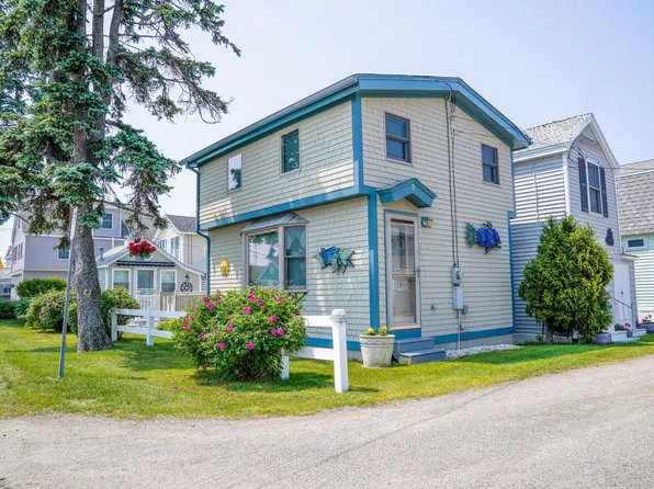 66 Kings Highway #2, Hampton, NH 03842