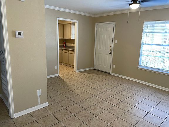 5th image of 4710 Airport Blvd #205
