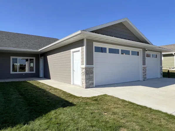 2096 Rapid Valley Ave, Brookings, SD 57006