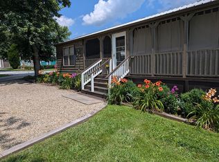 57 Vista Pond Ln, Flat Rock, NC 28731