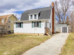 146 Maiden Ln, Rochester, NY 14616