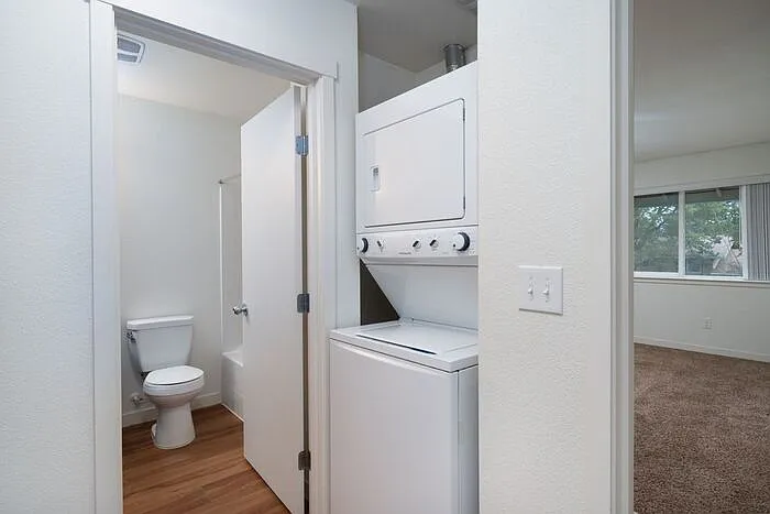 10730 NE Wygant St #2 — Photo 8