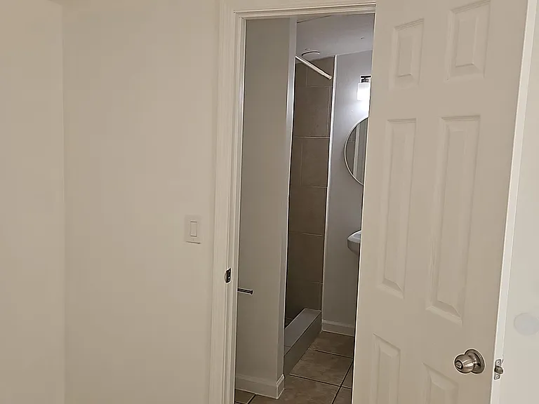 513 Princess Brittany Ct #D — Photo 25