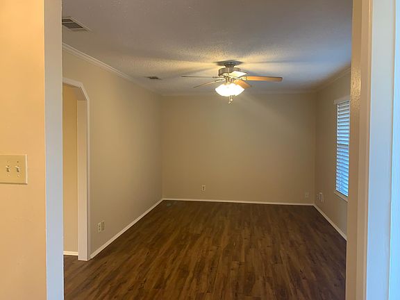 3rd image of 5022 Galahad Dr