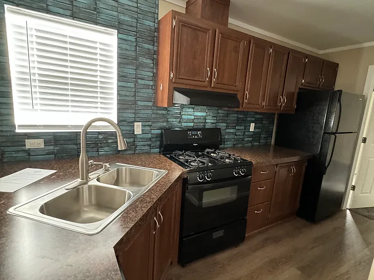719 Artesian Rd #19 — Photo 2