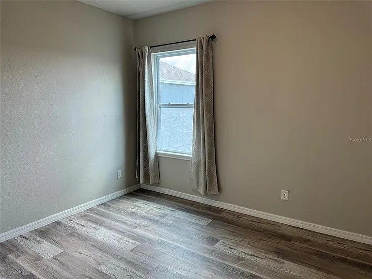 5912 Village Center Dr — Photo 37