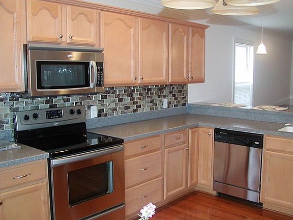4th image of 143 Dogwood Dr