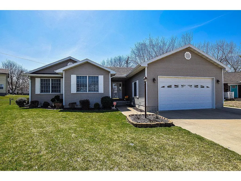 3993 N Northbrook Dr photo 1