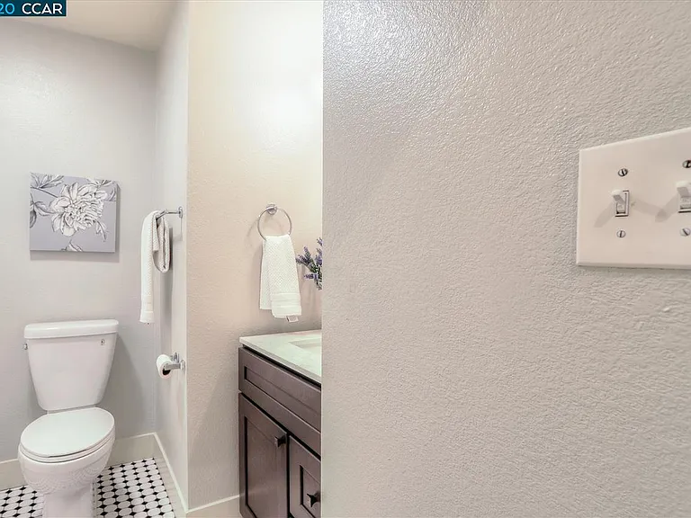 2021 Olivera Rd #D — Photo 19