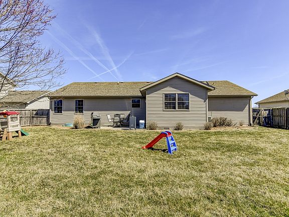 4th image of 605 Garden Ct