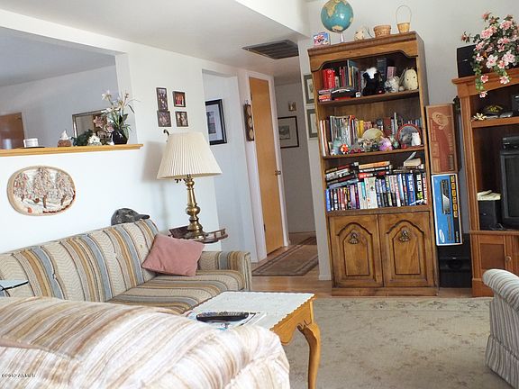 5th image of 5495 E Boise St