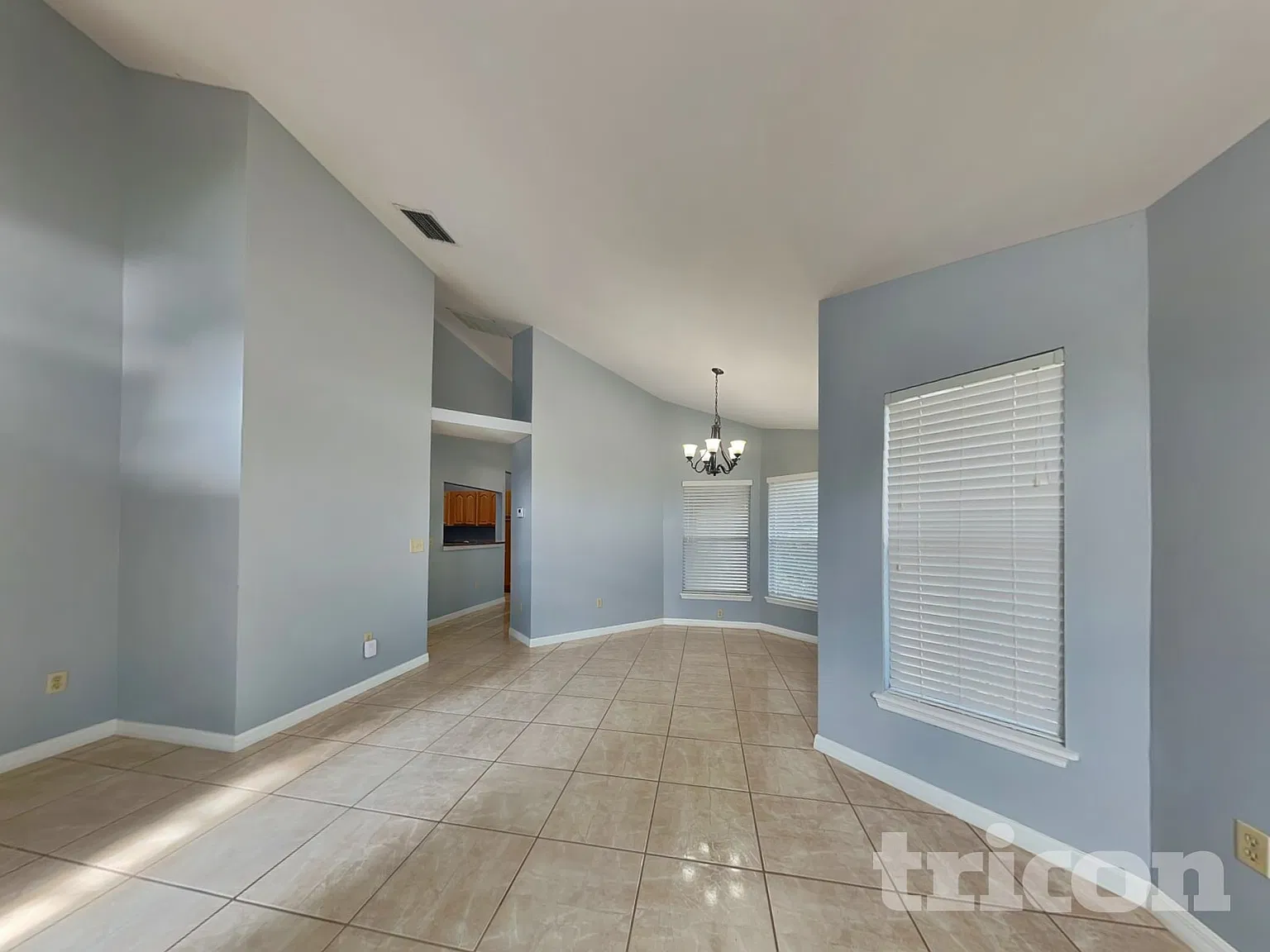 1031 Woodcraft Drive Apopka FL — Photo 2