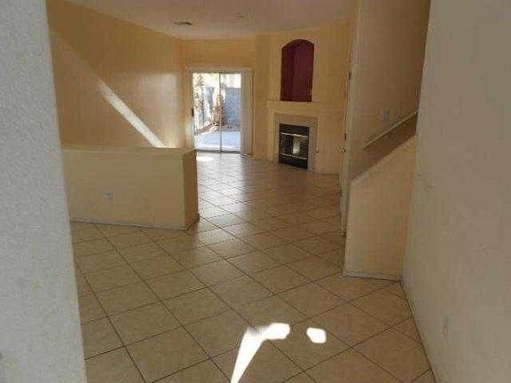 2nd image of 5927 Gentleslope St