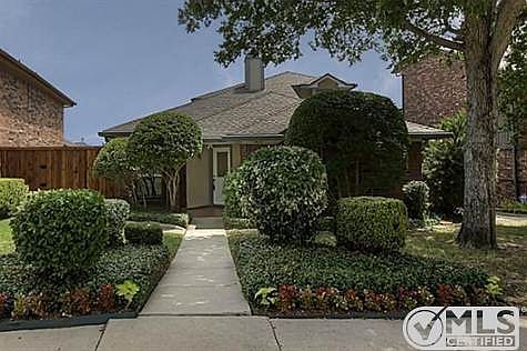 1st image of 1406 Golden Gate Dr