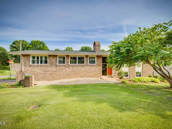 1121 Meadow Ln, Kingsport, TN 37663