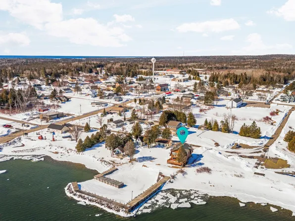 148 N Huron St #De, De Tour Village, MI 49725