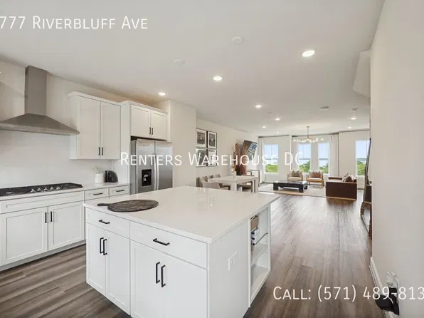 1777 Riverbluff Ave, Dumfries, VA 22026