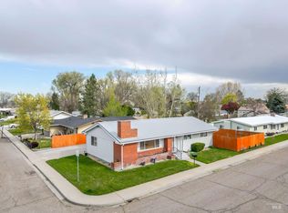 114 SW 12th St, Ontario, OR 97914