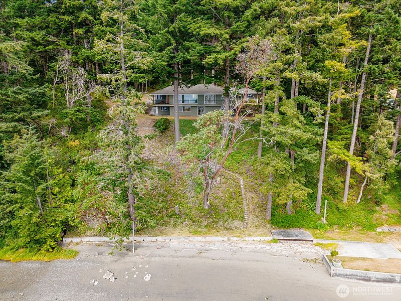 3rd image of 5318 Quiet Cove Road