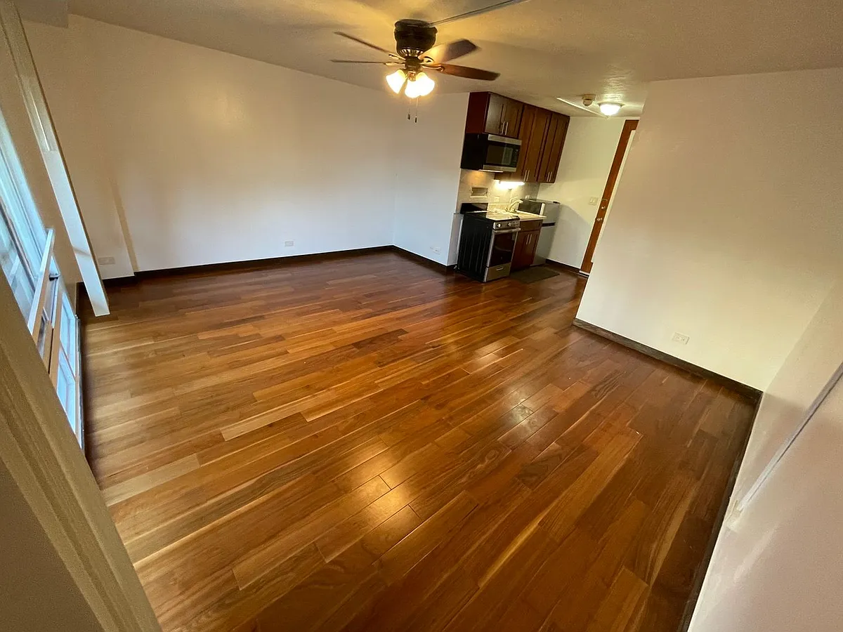 Building Photo - 1511 Nuuanu Ave #136