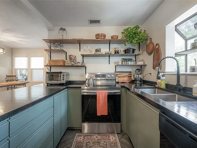 4107 N Seminole Ave — Photo 7