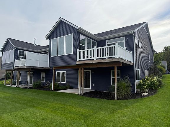 3rd image of 14729 Pine Dew Dr #1