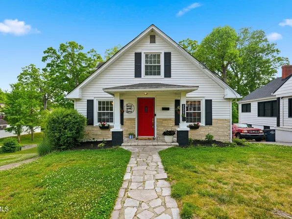 2220 Cypress St, Kingsport, TN 37664