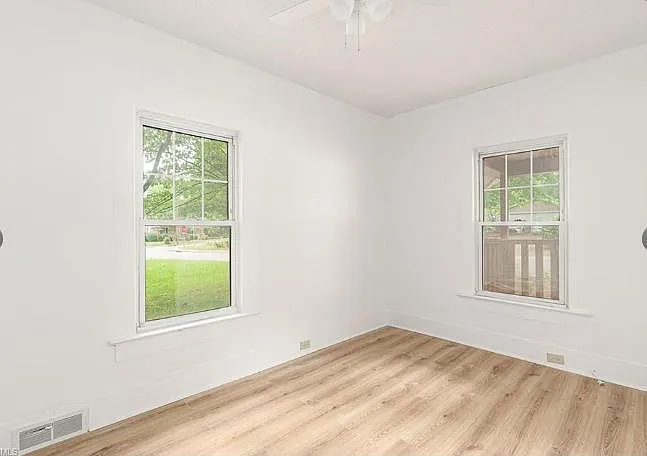 1006 Junia Ave — Photo 7