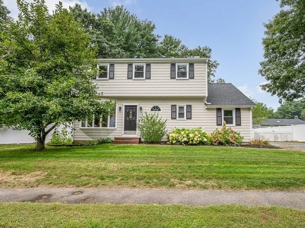 21 Sherwood Rd, Wilmington, MA 01887