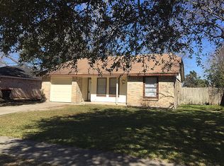 9902 Peachridge Dr, Houston, TX 77070