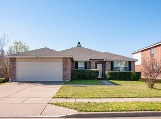4305 Mayberry Ln, Fort Worth, TX 76123