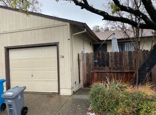 724 Agnew Pl, Santa Rosa, CA 95401