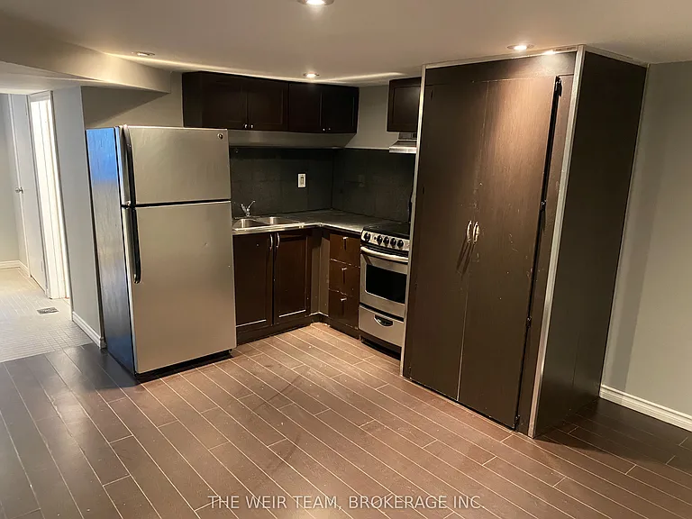 61 Rushbrooke Ave #LOWER — Photo 6
