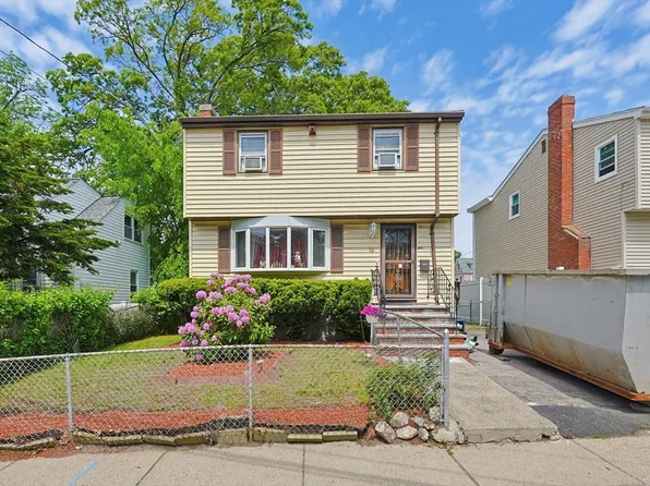 70 Blake St, Hyde Park, MA 02136